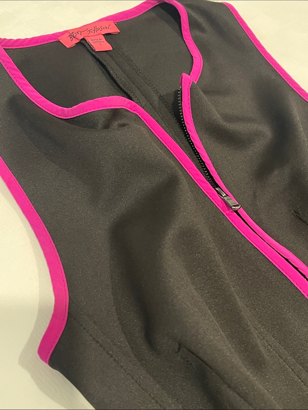 Betsey Johnson | Black w/pink trim Scuba Zip Front Dress Sz 2 - Picture 9 of 10